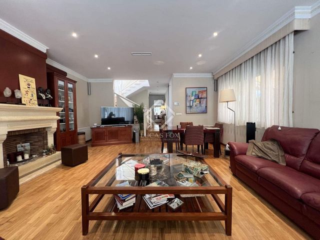 5 soveværelse Villa til salg i Alicante by med garage - € 1.295.000 (Ref: 8581644)