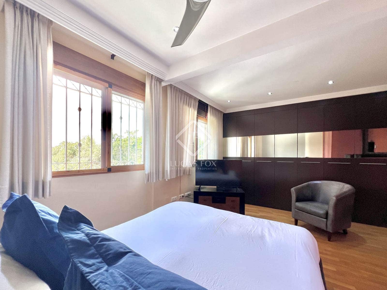 5 Zimmer Villa zu verkaufen in Alicante / Alacant Stadt mit Garage - 1.295.000 € (Ref: 8581644)