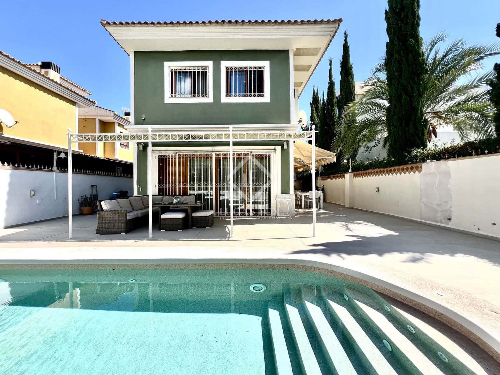 5 Zimmer Villa zu verkaufen in Alicante / Alacant Stadt mit Garage - 1.295.000 € (Ref: 8581644)