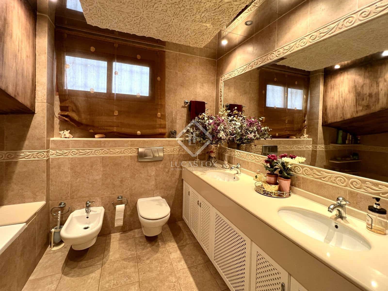5 Zimmer Villa zu verkaufen in Alicante / Alacant Stadt mit Garage - 1.295.000 € (Ref: 8581644)