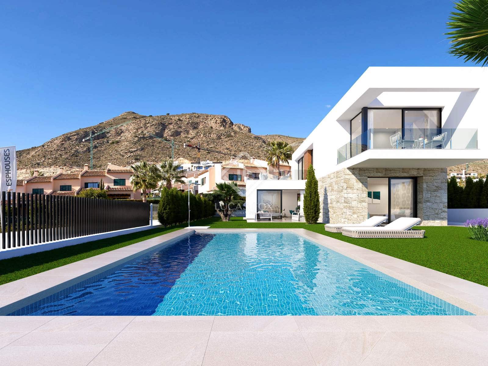 3 bedroom Villa for sale in Finestrat with pool - € 860,000 (Ref: 8583690)