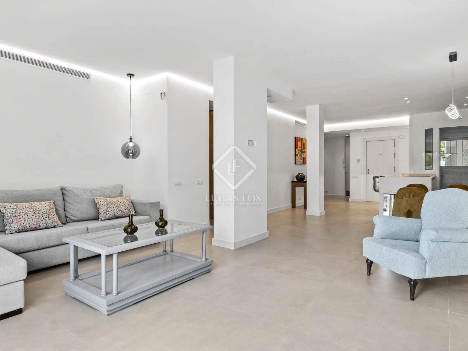 Apartamento de 3 habitaciones en Marbella en venta con piscina garaje - 820.000 € (Ref: 8586663)