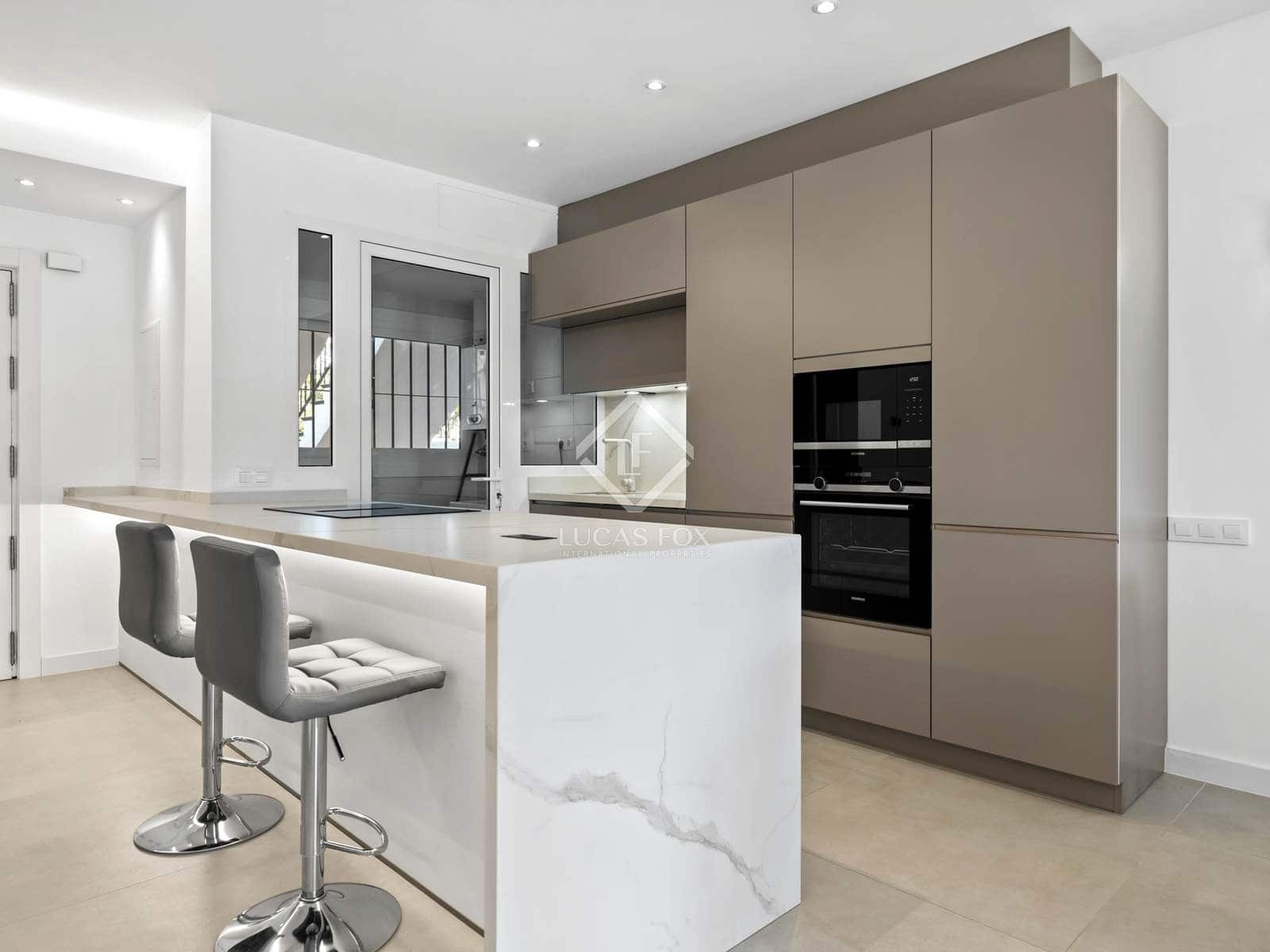 Apartamento de 3 habitaciones en Marbella en venta con piscina garaje - 820.000 € (Ref: 8586663)