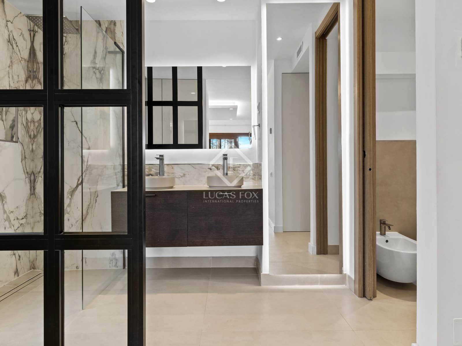 Apartamento de 3 habitaciones en Marbella en venta con piscina garaje - 820.000 € (Ref: 8586663)