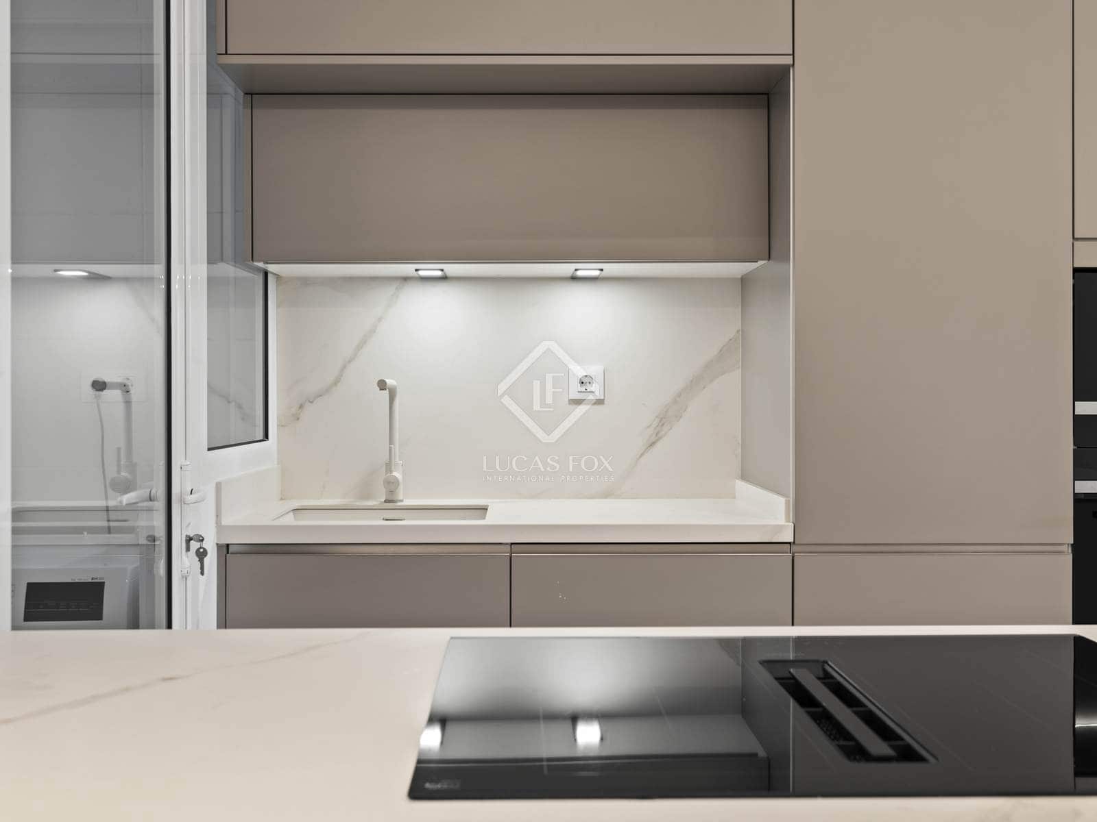 Apartamento de 3 habitaciones en Marbella en venta con piscina garaje - 820.000 € (Ref: 8586663)