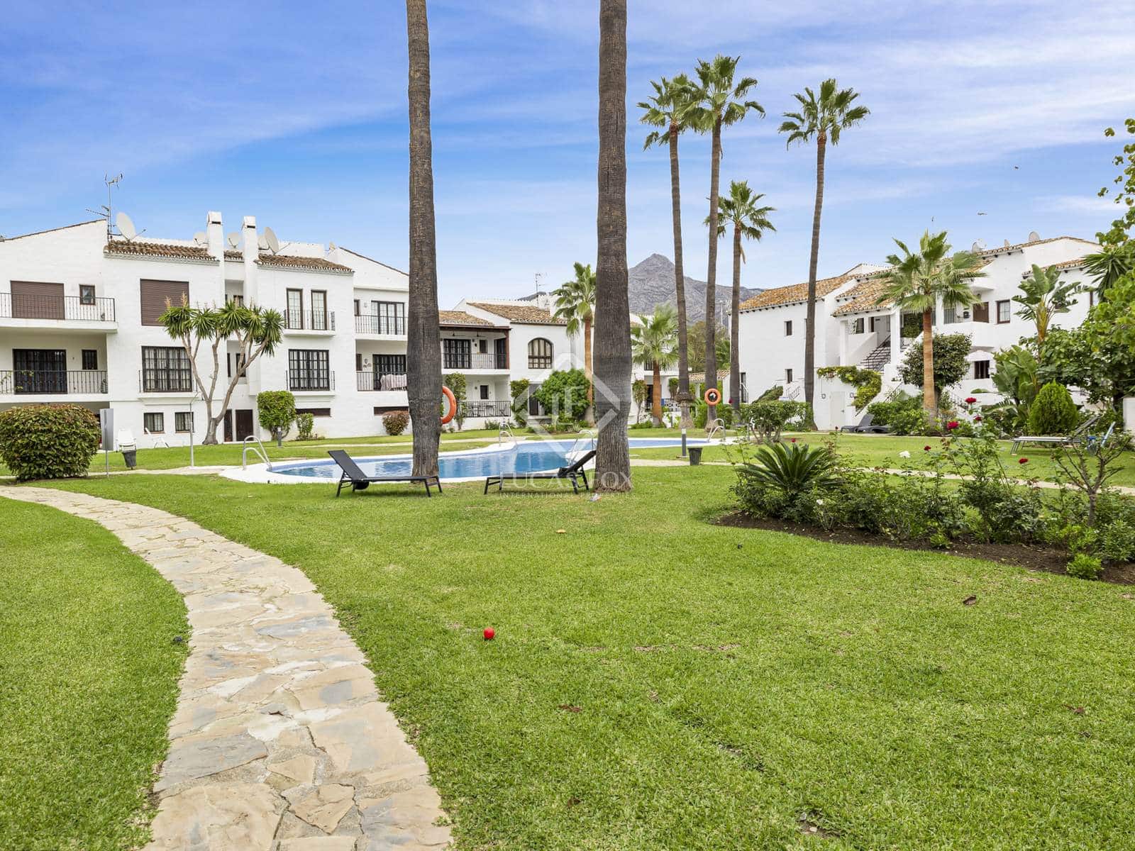 Apartamento de 3 habitaciones en Marbella en venta con piscina garaje - 820.000 € (Ref: 8586663)