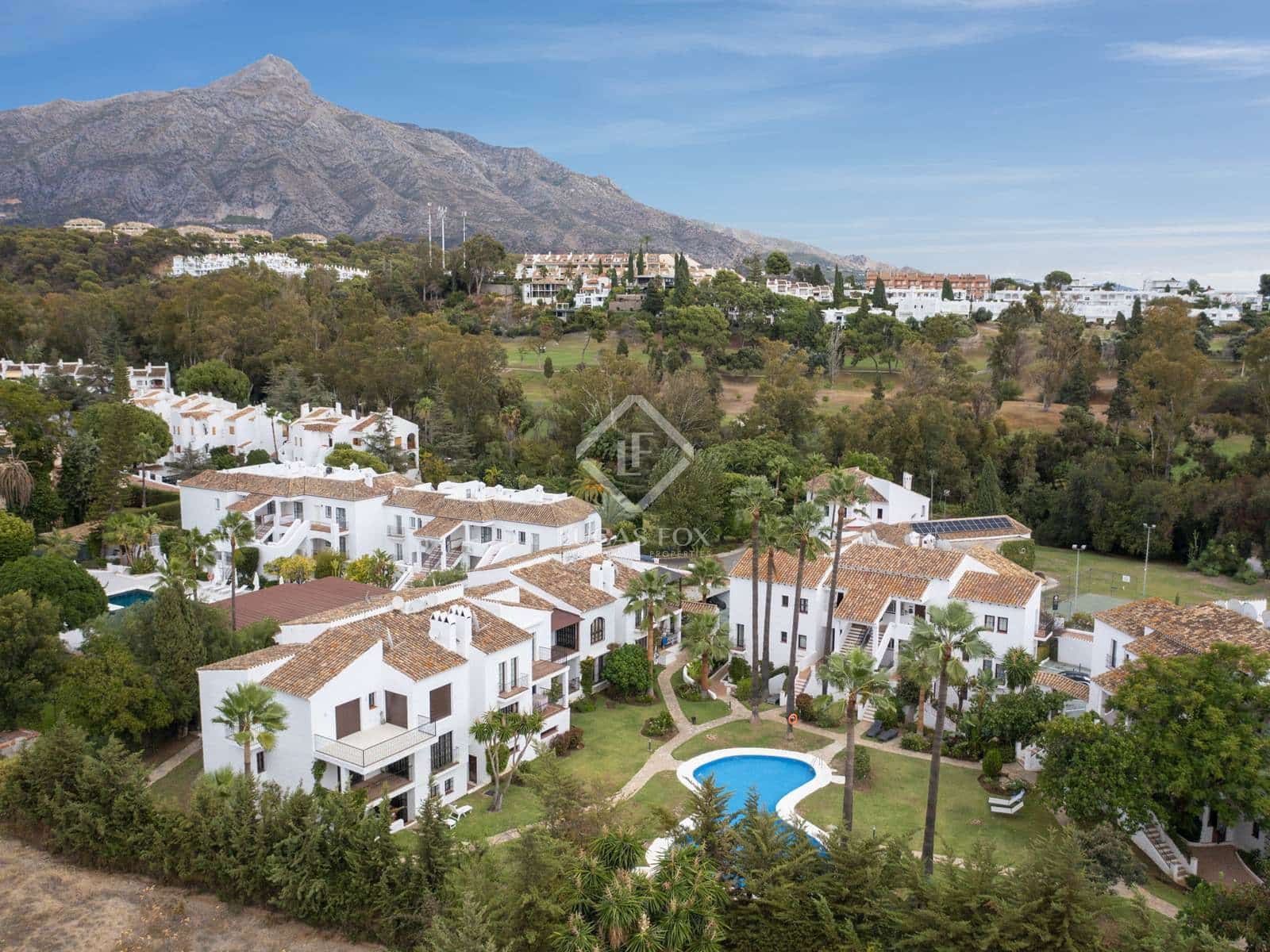 Apartamento de 3 habitaciones en Marbella en venta con piscina garaje - 820.000 € (Ref: 8586663)