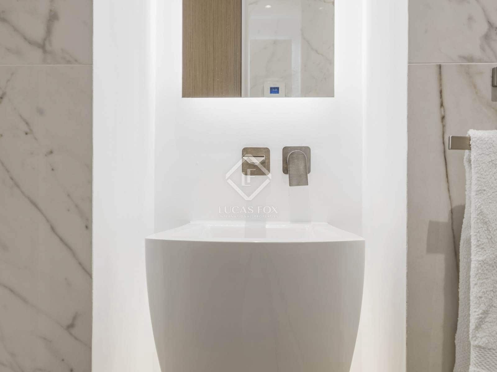 Apartamento de 3 habitaciones en Marbella en venta con piscina garaje - 820.000 € (Ref: 8586663)