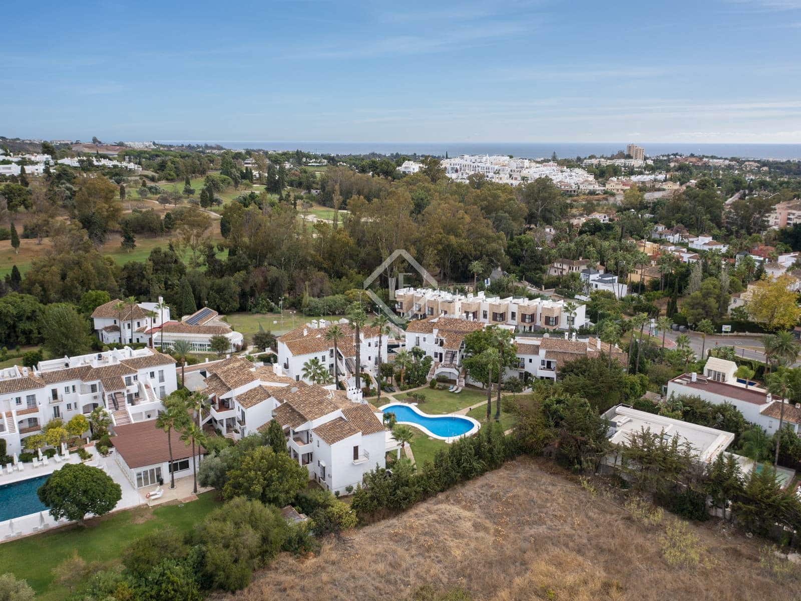 Apartamento de 3 habitaciones en Marbella en venta con piscina garaje - 820.000 € (Ref: 8586663)