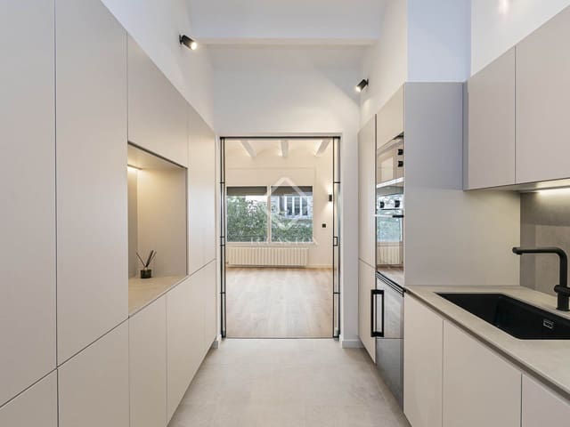 3 slaapkamer Appartement te koop in Barcelona stad - € 1.250.000 (Ref: 8589770)