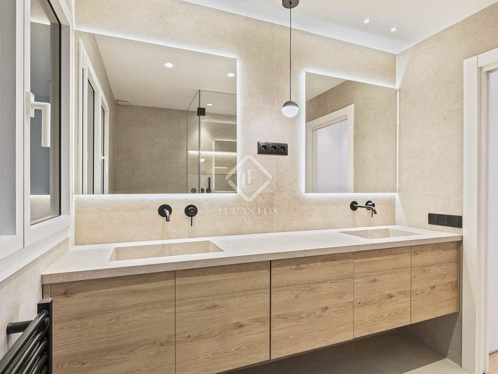 3 slaapkamer Appartement te koop in Barcelona stad - € 1.250.000 (Ref: 8589770)