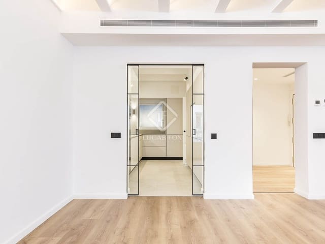 3 slaapkamer Appartement te koop in Barcelona stad - € 1.250.000 (Ref: 8589770)