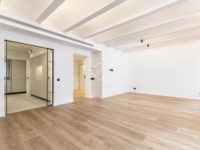 3 slaapkamer Appartement te koop in Barcelona stad - € 1.250.000 (Ref: 8589770)