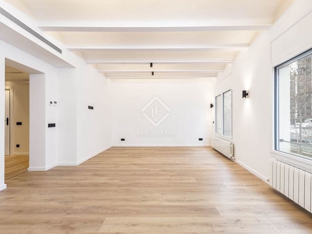 3 slaapkamer Appartement te koop in Barcelona stad - € 1.250.000 (Ref: 8589770)