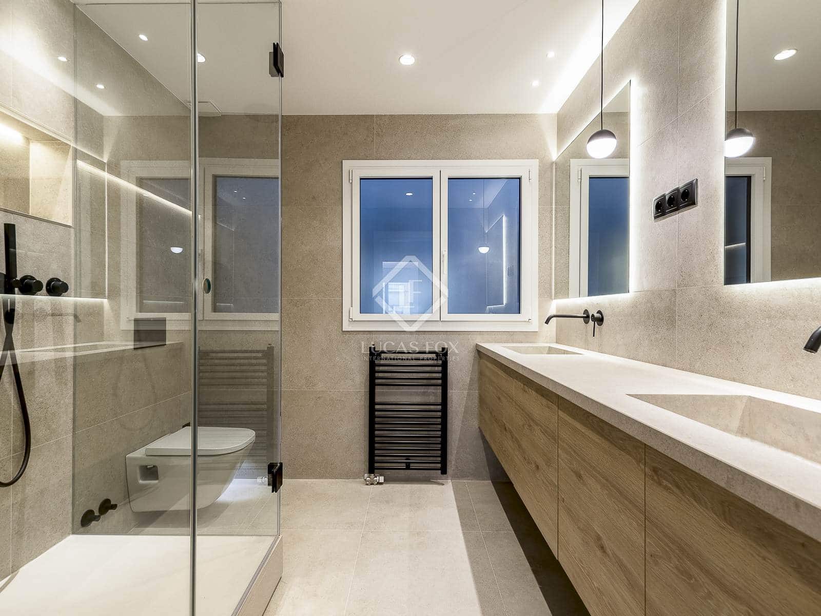 3 slaapkamer Appartement te koop in Barcelona stad - € 1.250.000 (Ref: 8589770)