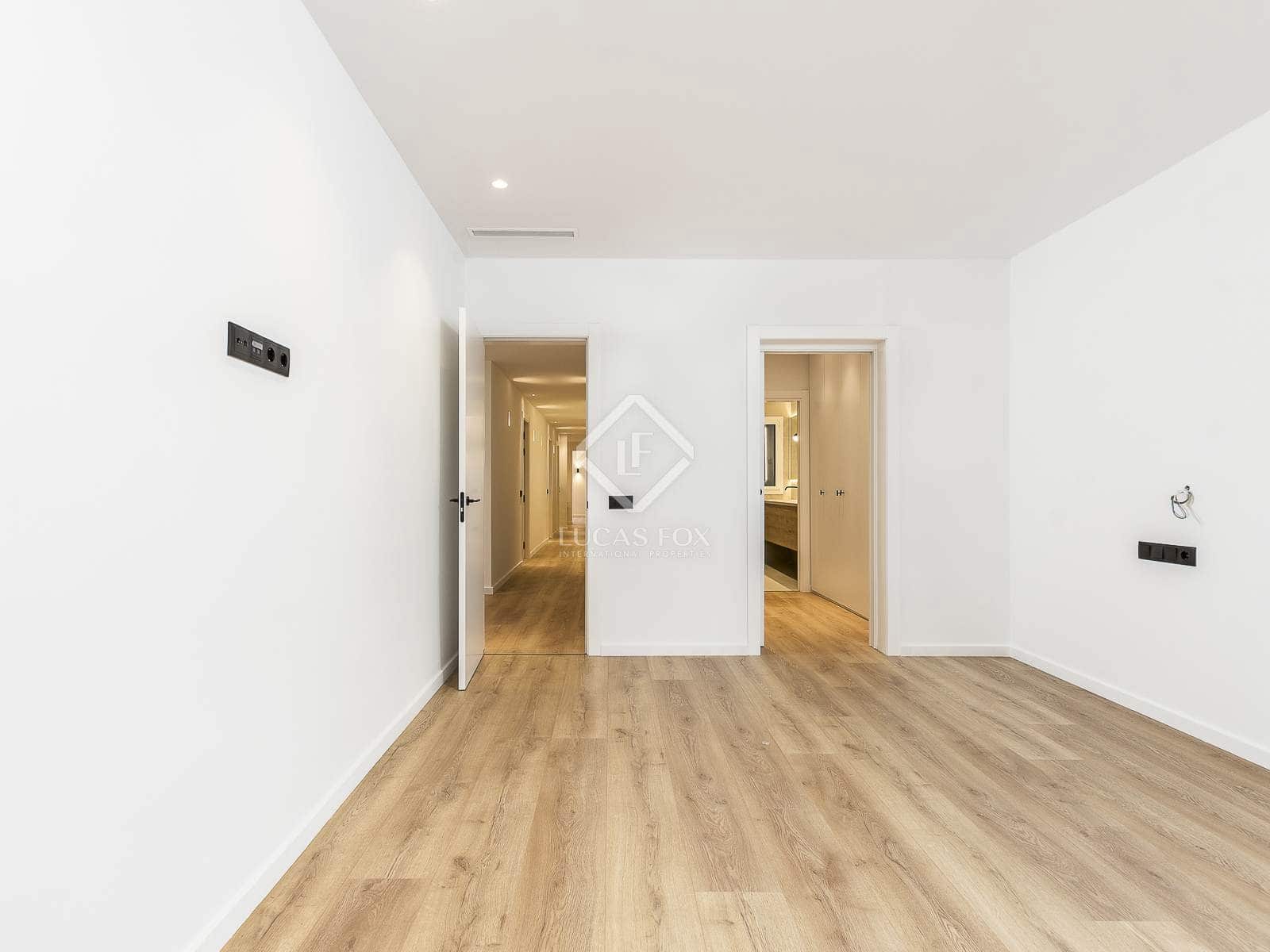 3 slaapkamer Appartement te koop in Barcelona stad - € 1.250.000 (Ref: 8589770)