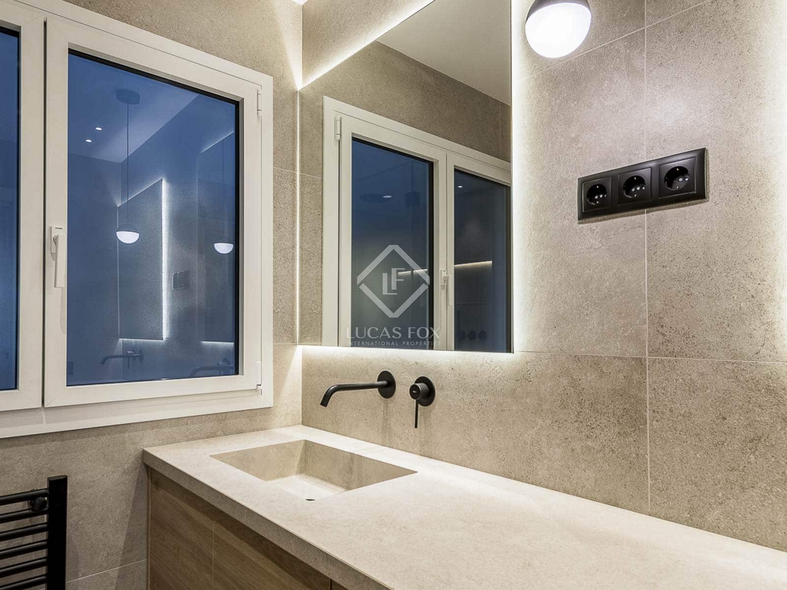 3 slaapkamer Appartement te koop in Barcelona stad - € 1.250.000 (Ref: 8589770)