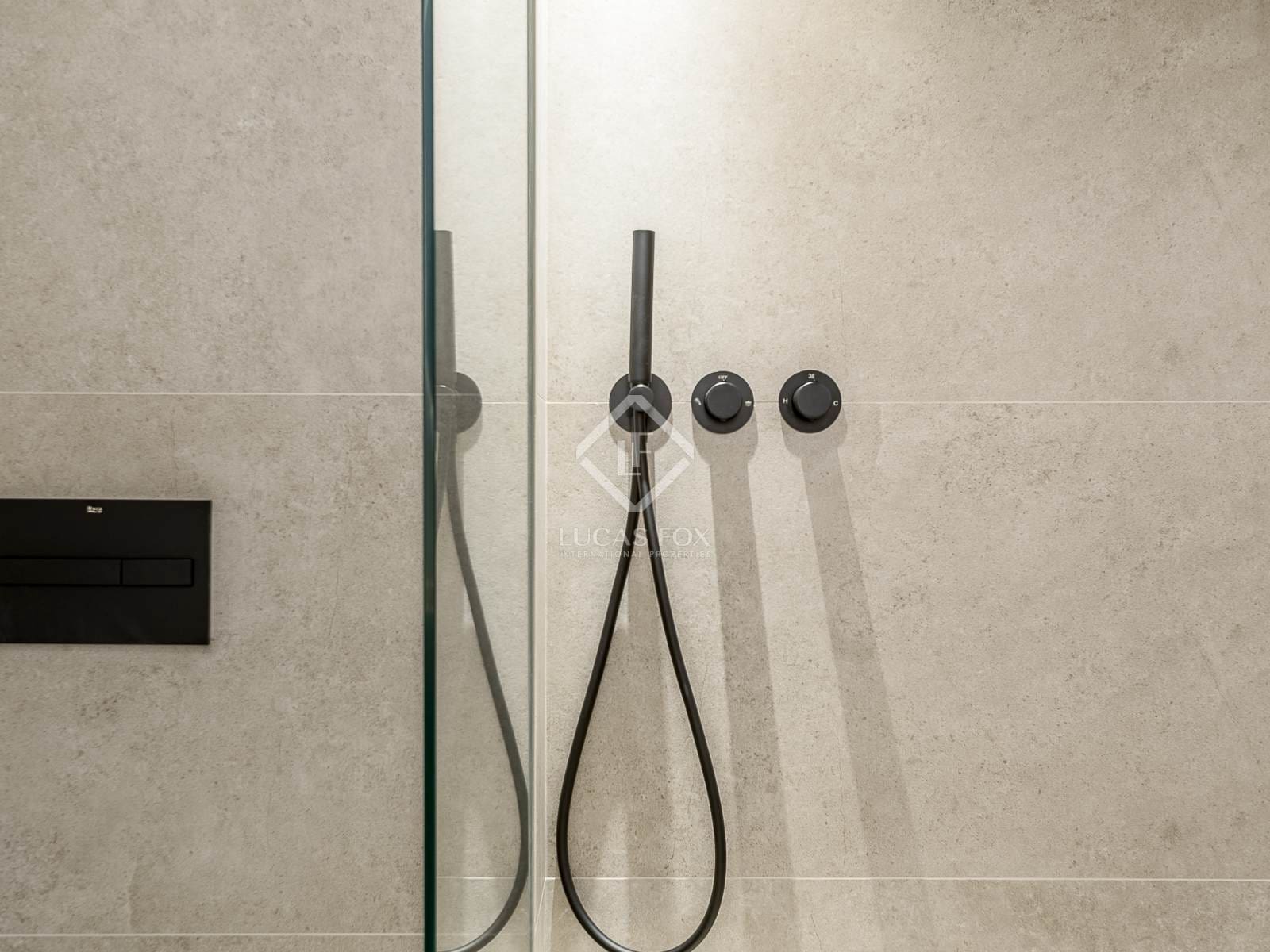 3 slaapkamer Appartement te koop in Barcelona stad - € 1.250.000 (Ref: 8589770)