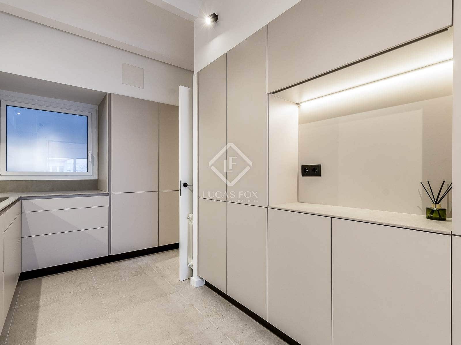 3 slaapkamer Appartement te koop in Barcelona stad - € 1.250.000 (Ref: 8589770)