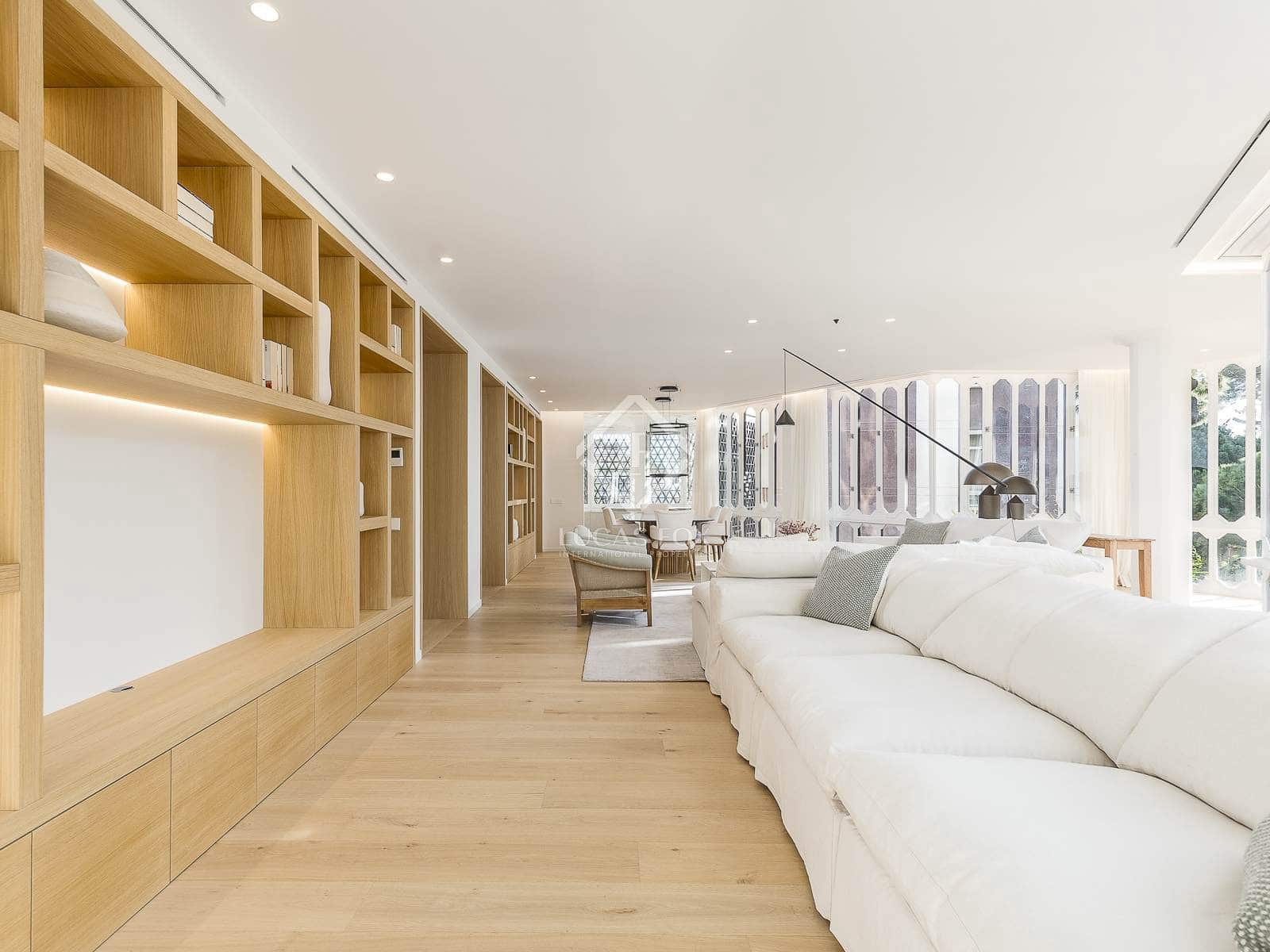 5 bedroom Apartment for sale in Barcelona city with pool garage - € 2,755,000 (Ref: 8589773)