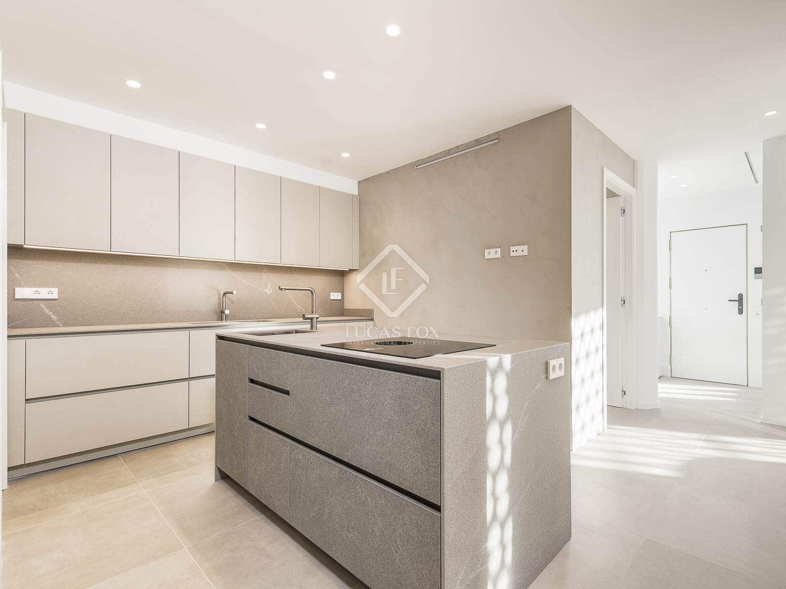 5 bedroom Apartment for sale in Barcelona city with pool garage - € 2,755,000 (Ref: 8589773)