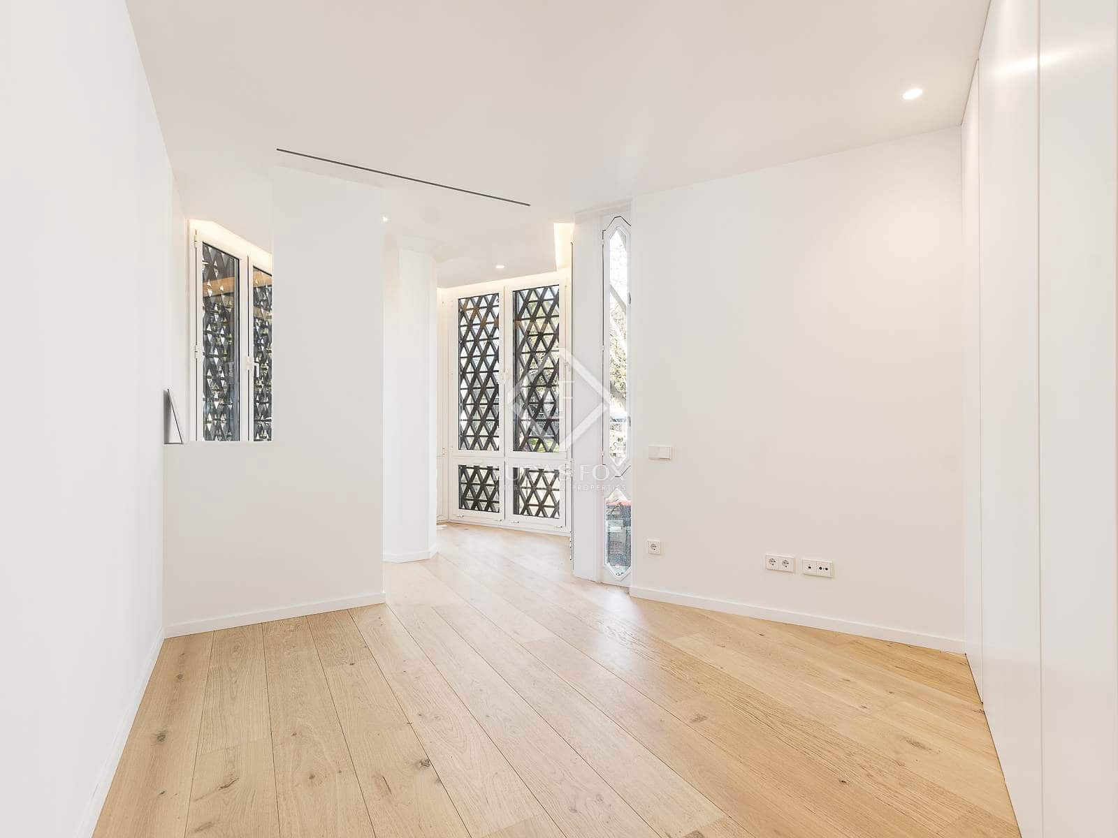 5 bedroom Apartment for sale in Barcelona city with pool garage - € 2,755,000 (Ref: 8589773)