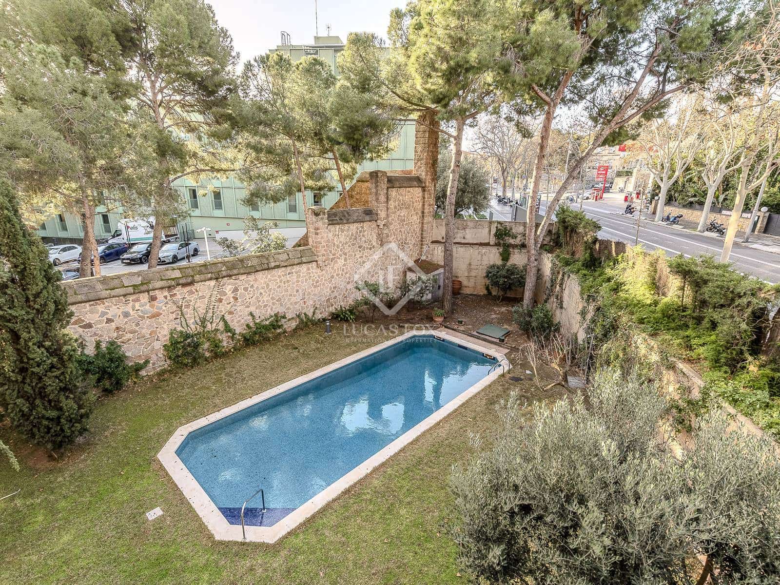 5 bedroom Apartment for sale in Barcelona city with pool garage - € 2,755,000 (Ref: 8589773)