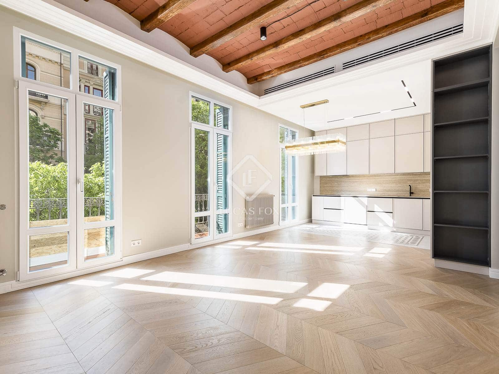 3 slaapkamer Appartement te koop in Barcelona stad - € 1.225.000 (Ref: 8590065)