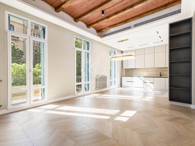 3 slaapkamer Appartement te koop in Barcelona stad - € 1.225.000 (Ref: 8590065)