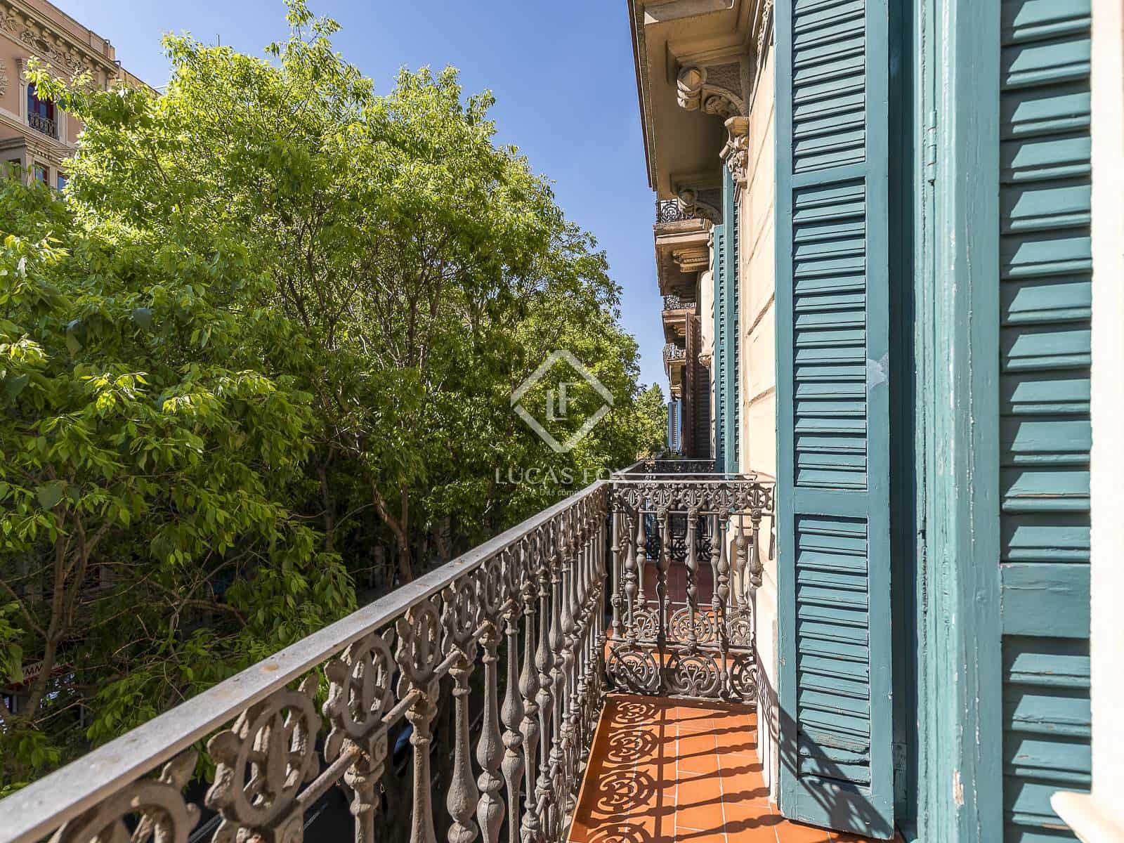 3 slaapkamer Appartement te koop in Barcelona stad - € 1.225.000 (Ref: 8590065)