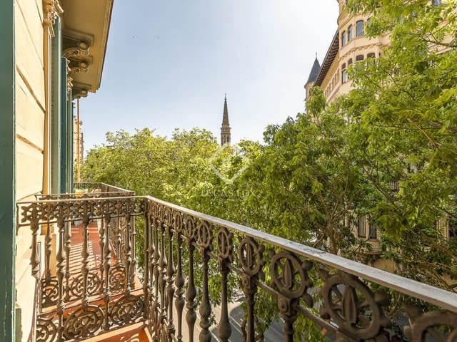 3 slaapkamer Appartement te koop in Barcelona stad - € 1.225.000 (Ref: 8590065)