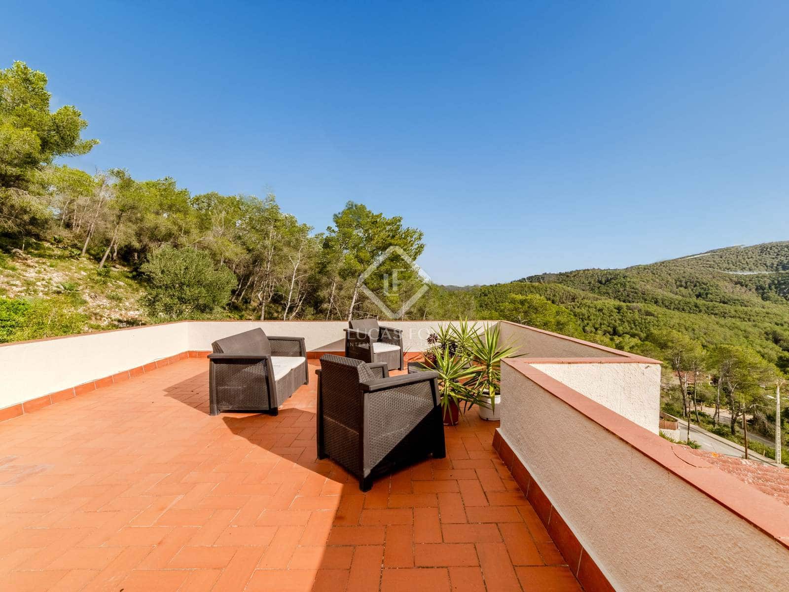 4 bedroom Villa for sale in Olivella - € 549,000 (Ref: 8594239)