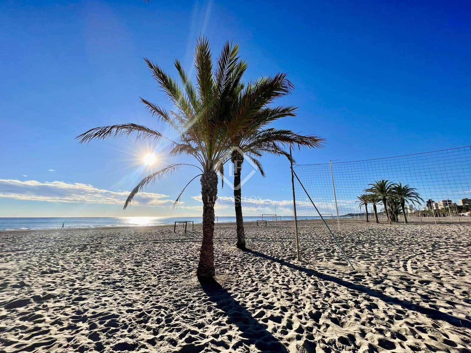 1 bedroom Apartment for sale in Alicante / Alacant city with pool garage - € 295,000 (Ref: 8594240)