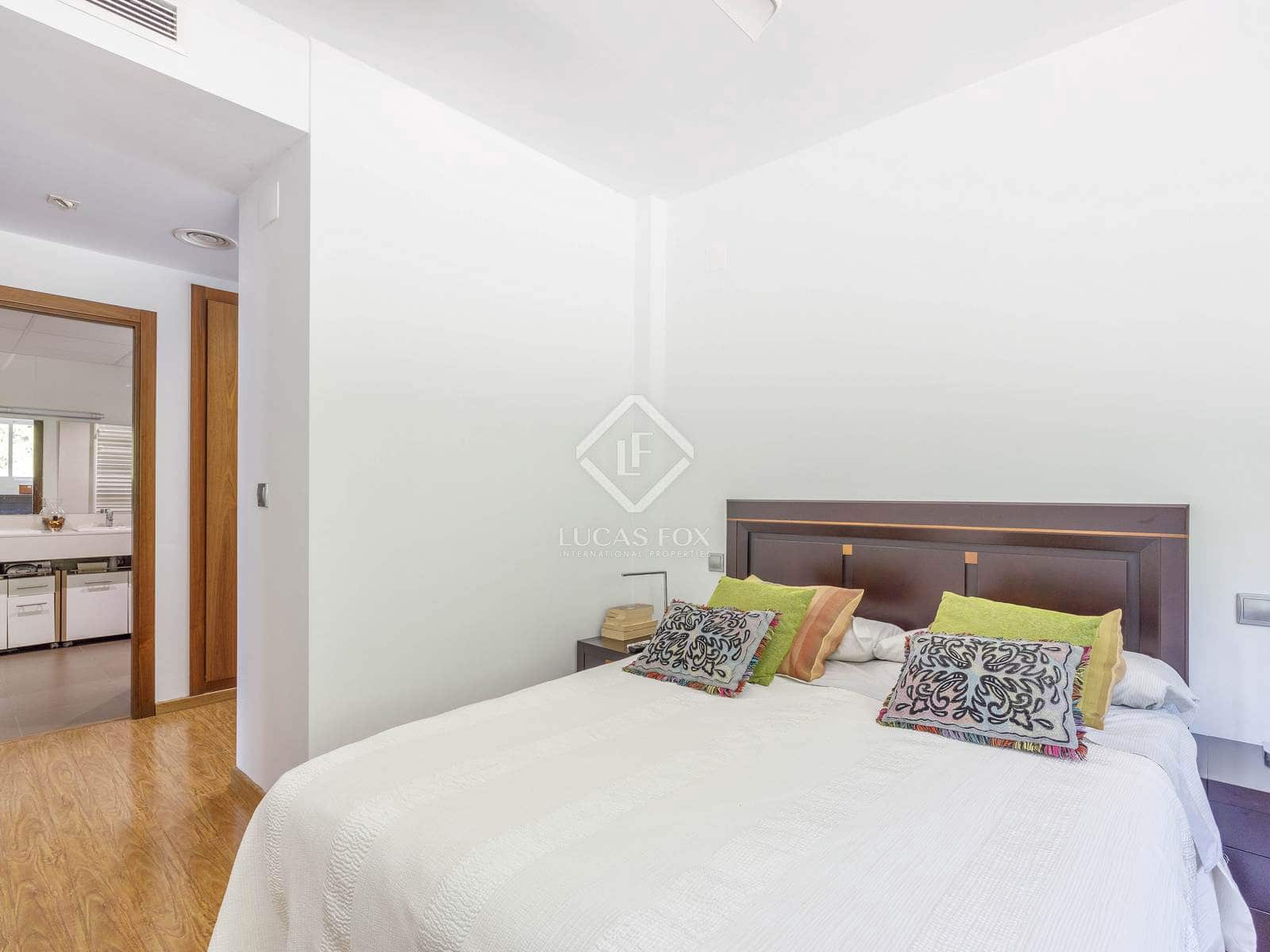 4 soveværelse Villa til leje i Betera med swimmingpool garage - € 3.990 (Ref: 8594242)