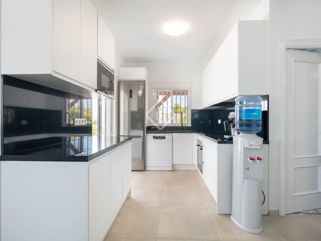 4 sypialnia Finka/Dom wiejski na sprzedaż w Cártama z basenem garażem - 599 000 € (Ref: 8594521)