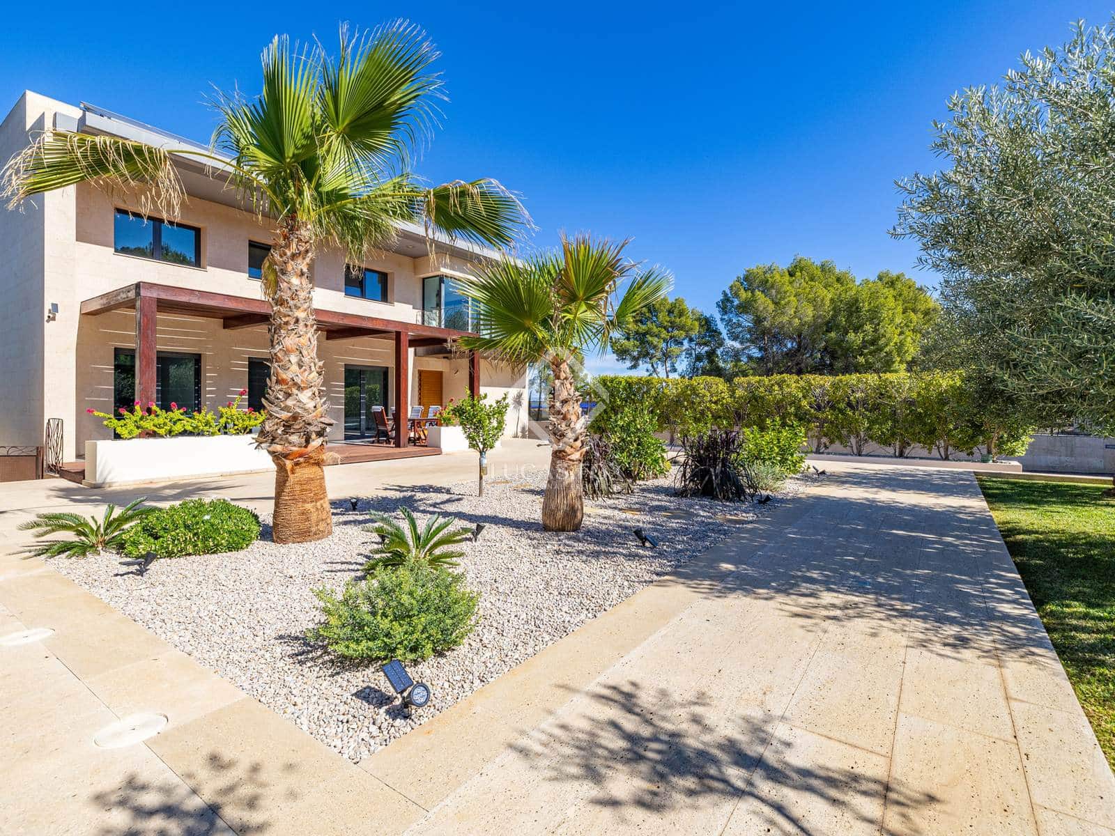 4 bedroom Villa for sale in Javea / Xabia with pool garage - € 1,729,000 (Ref: 8605782)