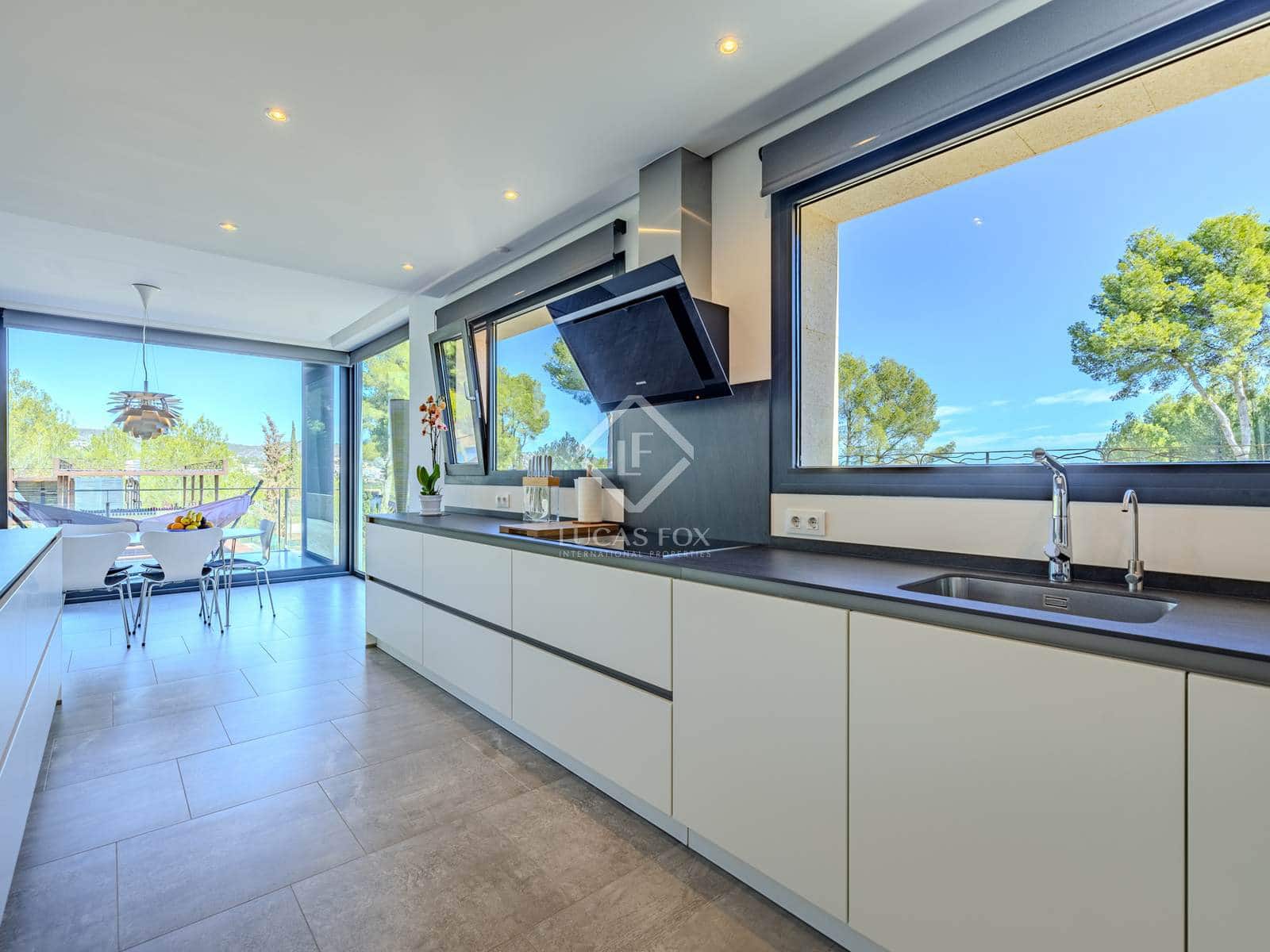 4 bedroom Villa for sale in Javea / Xabia with pool garage - € 1,729,000 (Ref: 8605782)