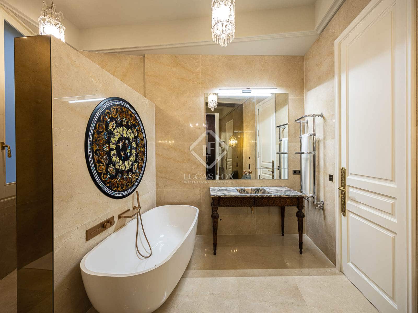 4 slaapkamer Appartement te koop in Barcelona stad - € 4.450.000 (Ref: 8607384)