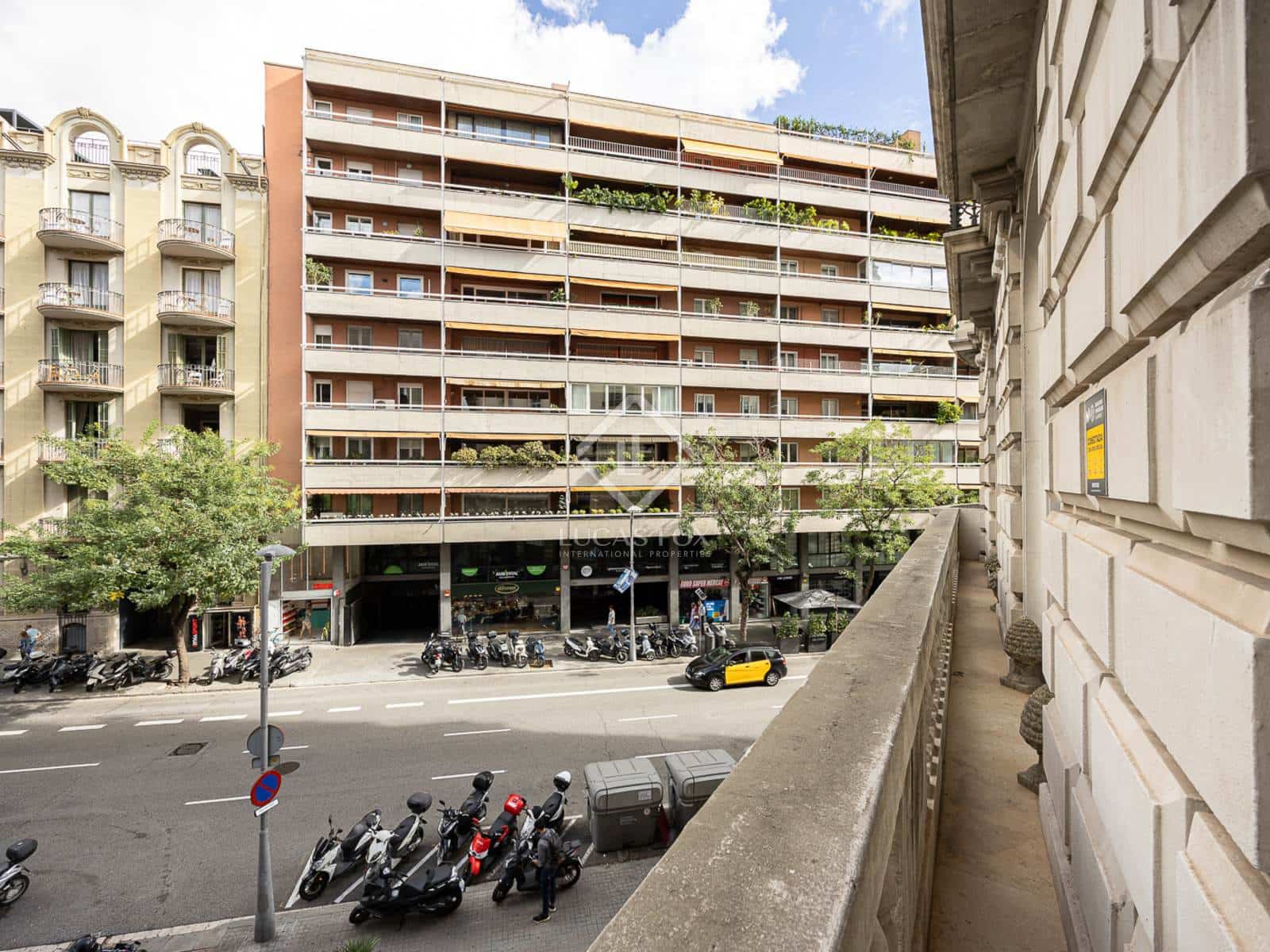 4 slaapkamer Appartement te koop in Barcelona stad - € 4.450.000 (Ref: 8607384)
