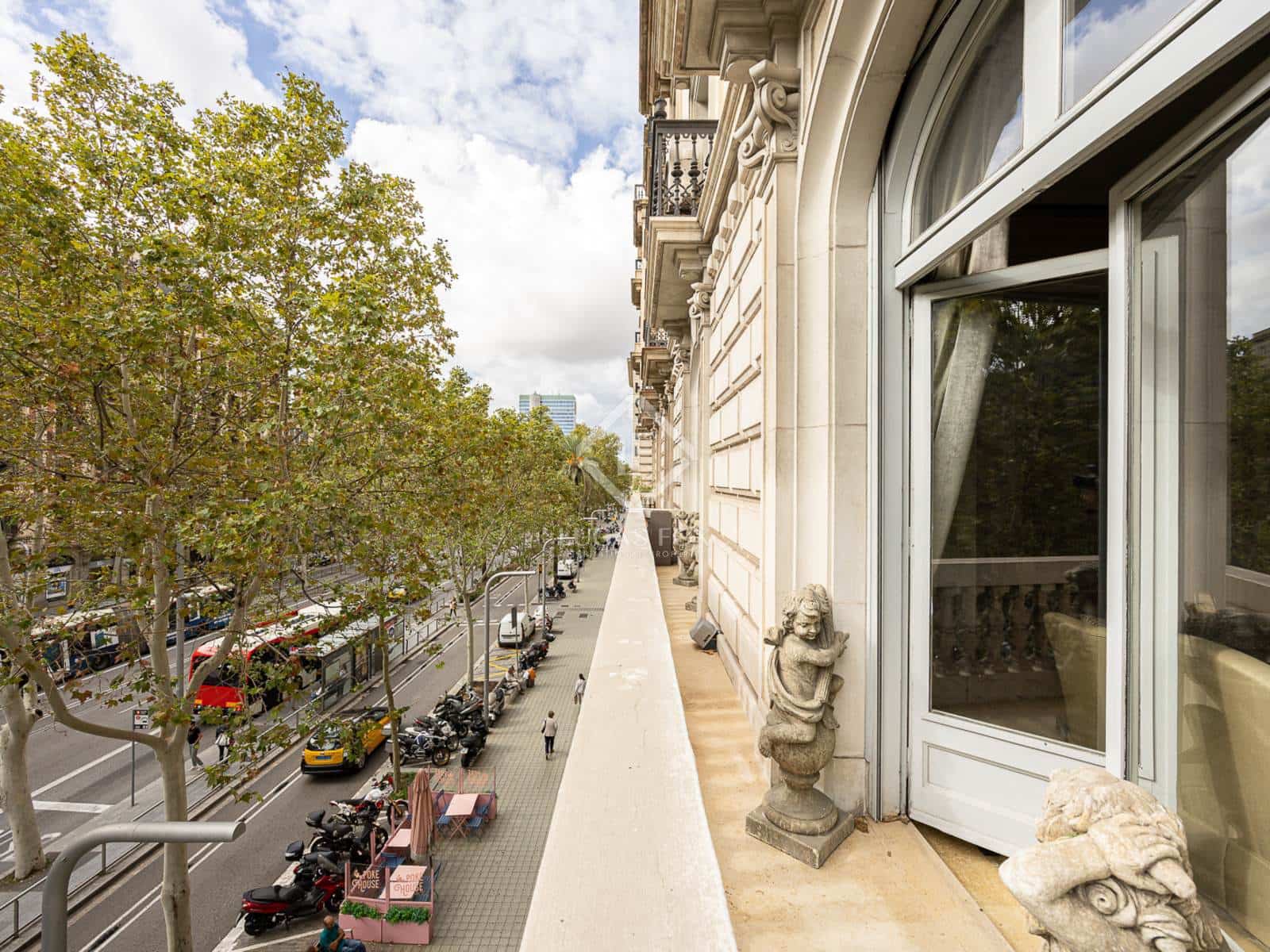 4 slaapkamer Appartement te koop in Barcelona stad - € 4.450.000 (Ref: 8607384)