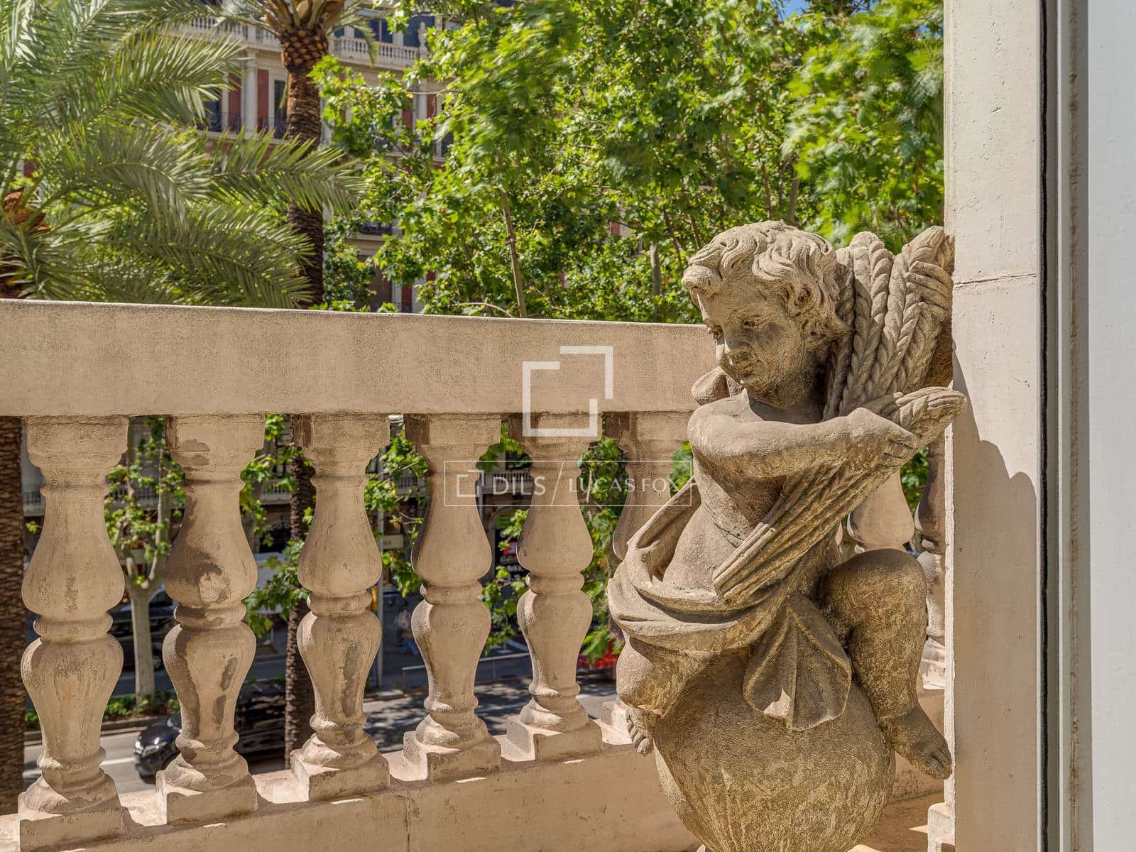 4 slaapkamer Appartement te koop in Barcelona stad - € 3.950.000 (Ref: 8607384)