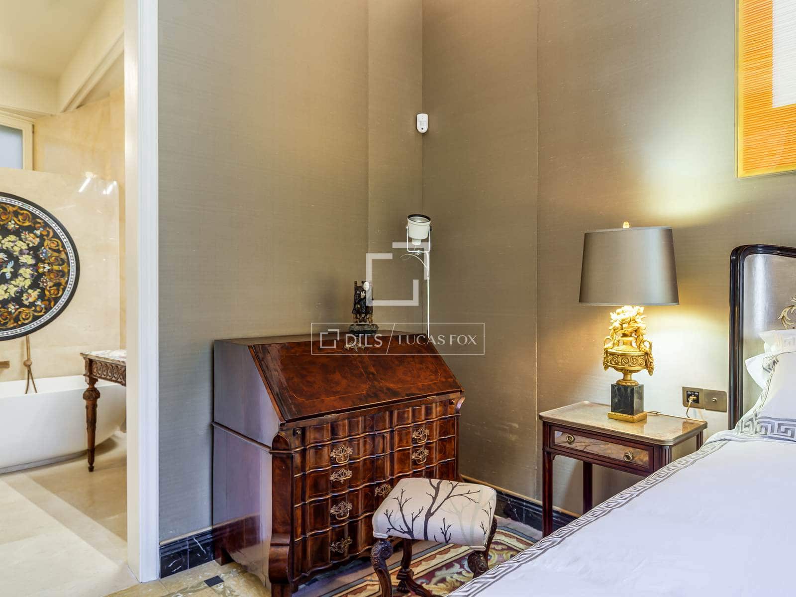4 slaapkamer Appartement te koop in Barcelona stad - € 3.950.000 (Ref: 8607384)