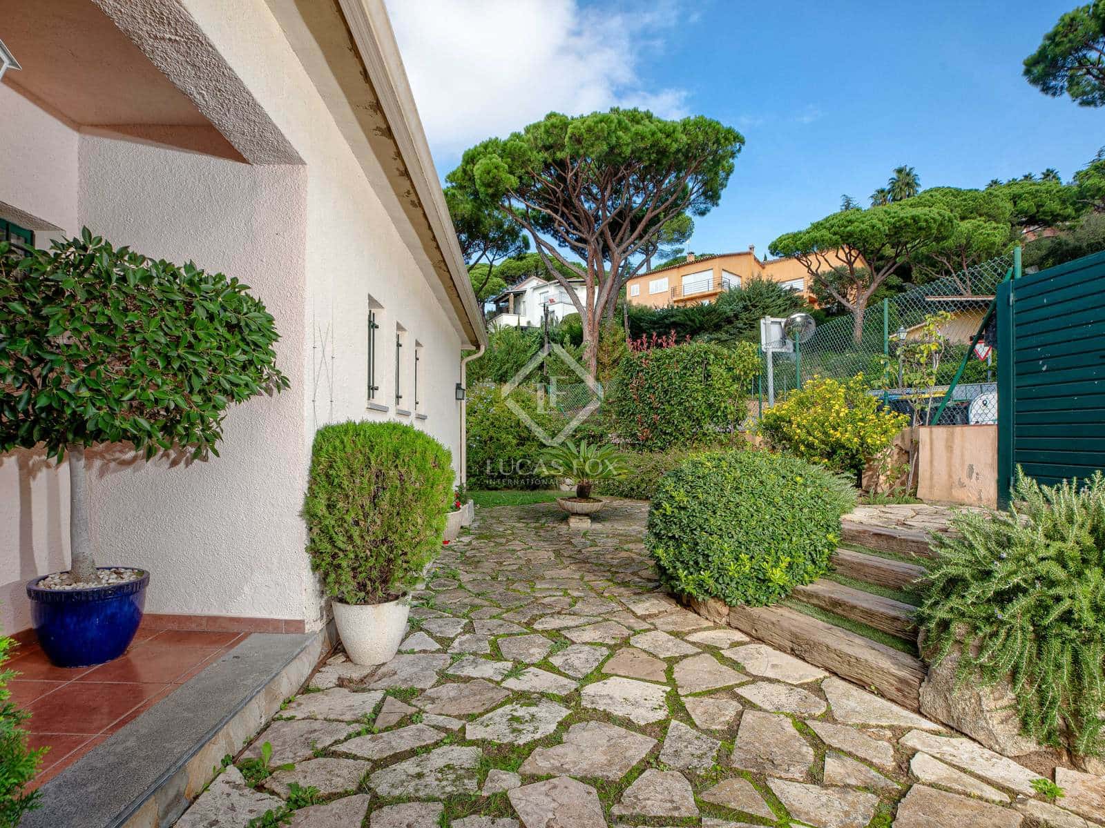 4 bedroom Villa for sale in Santa Cristina d'Aro with pool garage - € 595,000 (Ref: 8607832)