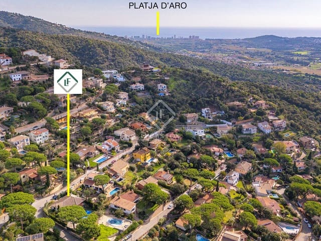 4 makuuhuone Huvila myytävänä paikassa Santa Cristina d'Aro mukana uima-altaan 
autotalli - 595 000 € (Ref: 8607832)