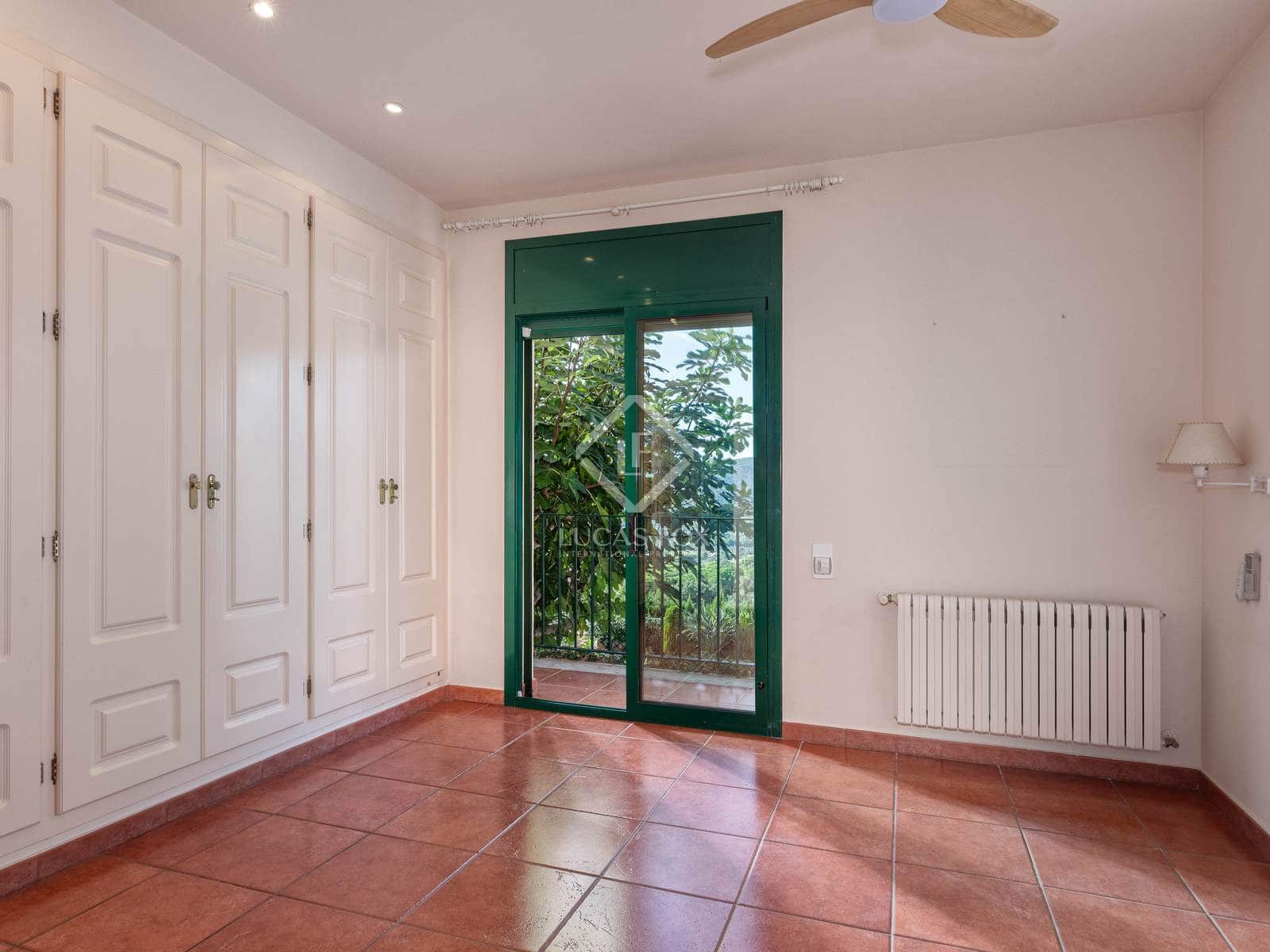 4 bedroom Villa for sale in Santa Cristina d'Aro with pool garage - € 595,000 (Ref: 8607832)