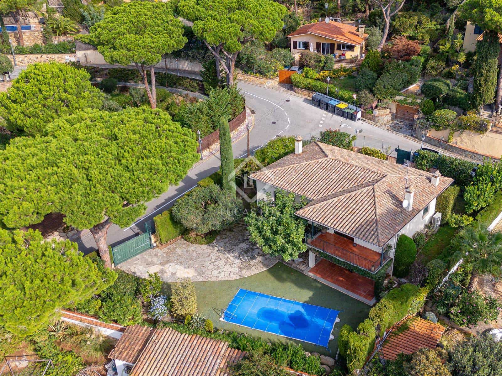 4 bedroom Villa for sale in Santa Cristina d'Aro with pool garage - € 595,000 (Ref: 8607832)