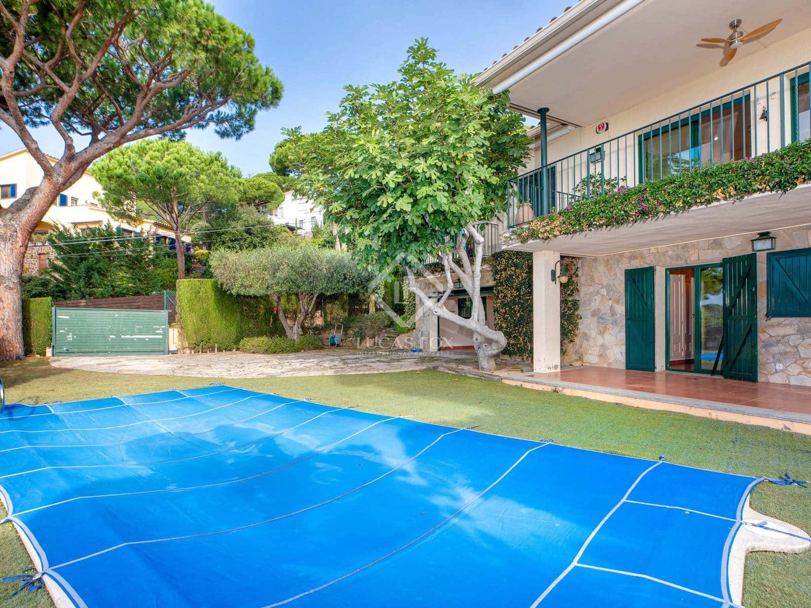 4 bedroom Villa for sale in Santa Cristina d'Aro with pool garage - € 595,000 (Ref: 8607832)