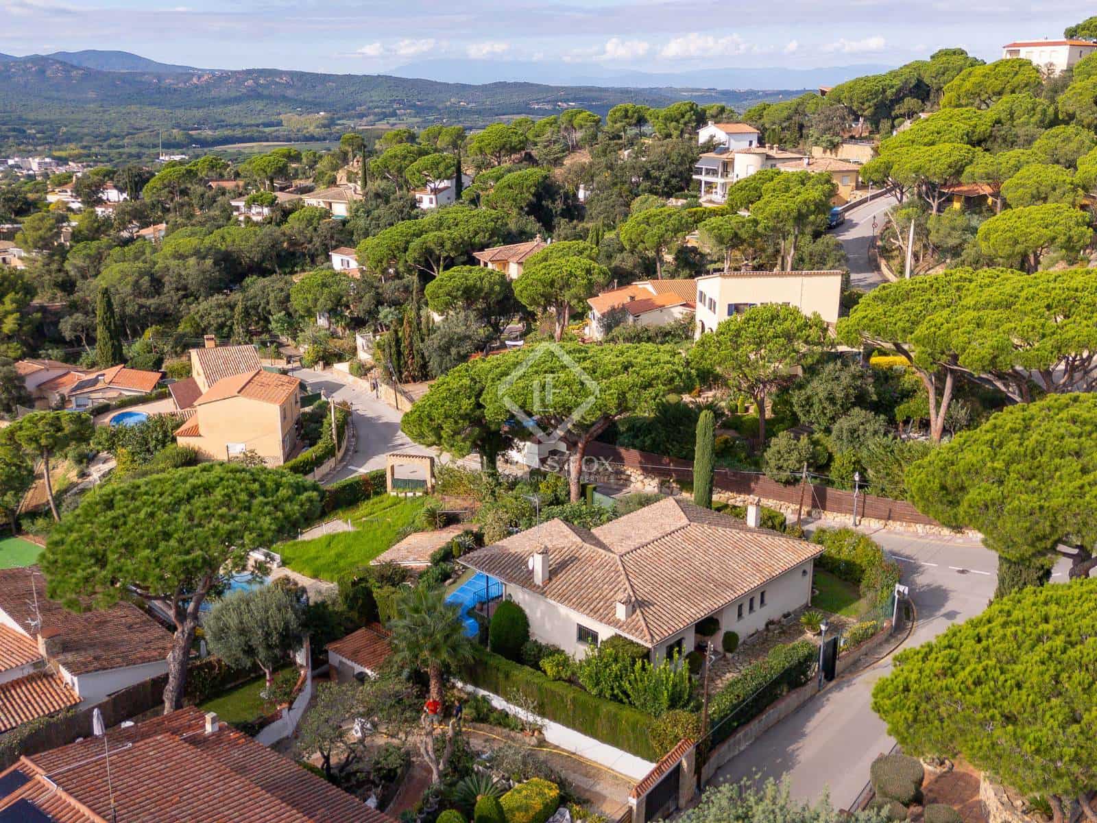 4 bedroom Villa for sale in Santa Cristina d'Aro with pool garage - € 595,000 (Ref: 8607832)