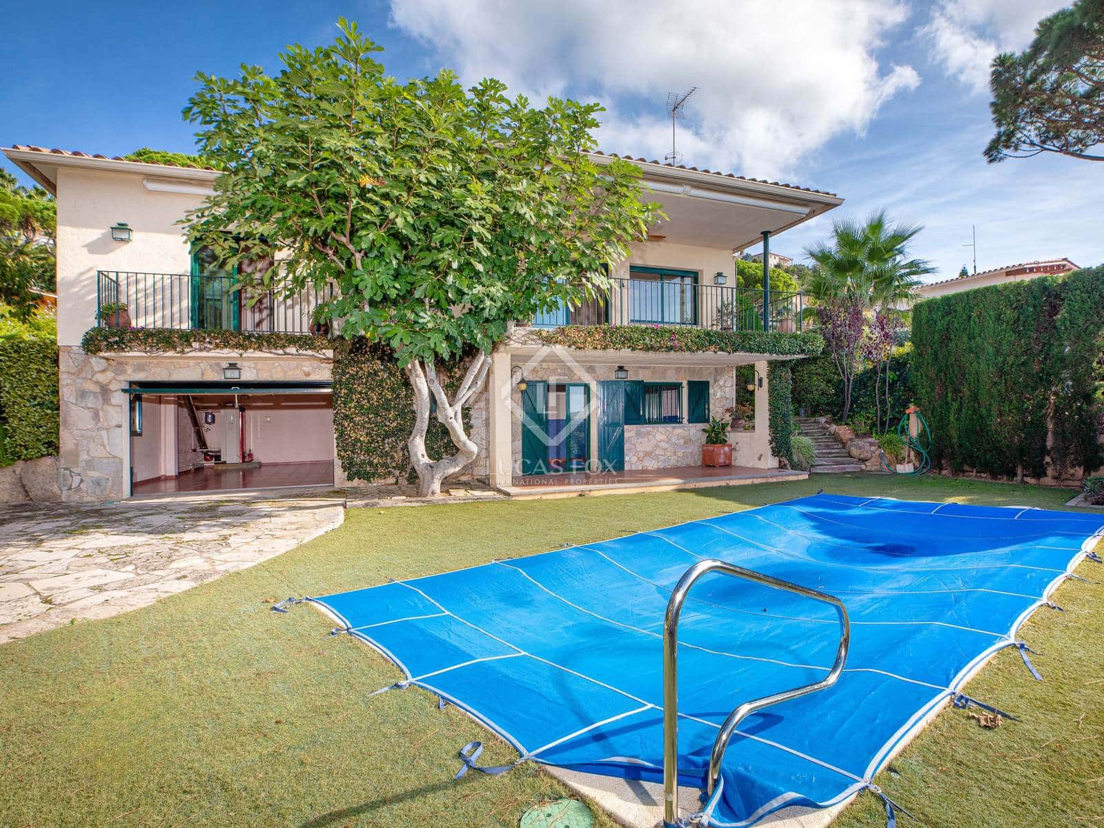 4 bedroom Villa for sale in Santa Cristina d'Aro with pool garage - € 595,000 (Ref: 8607832)