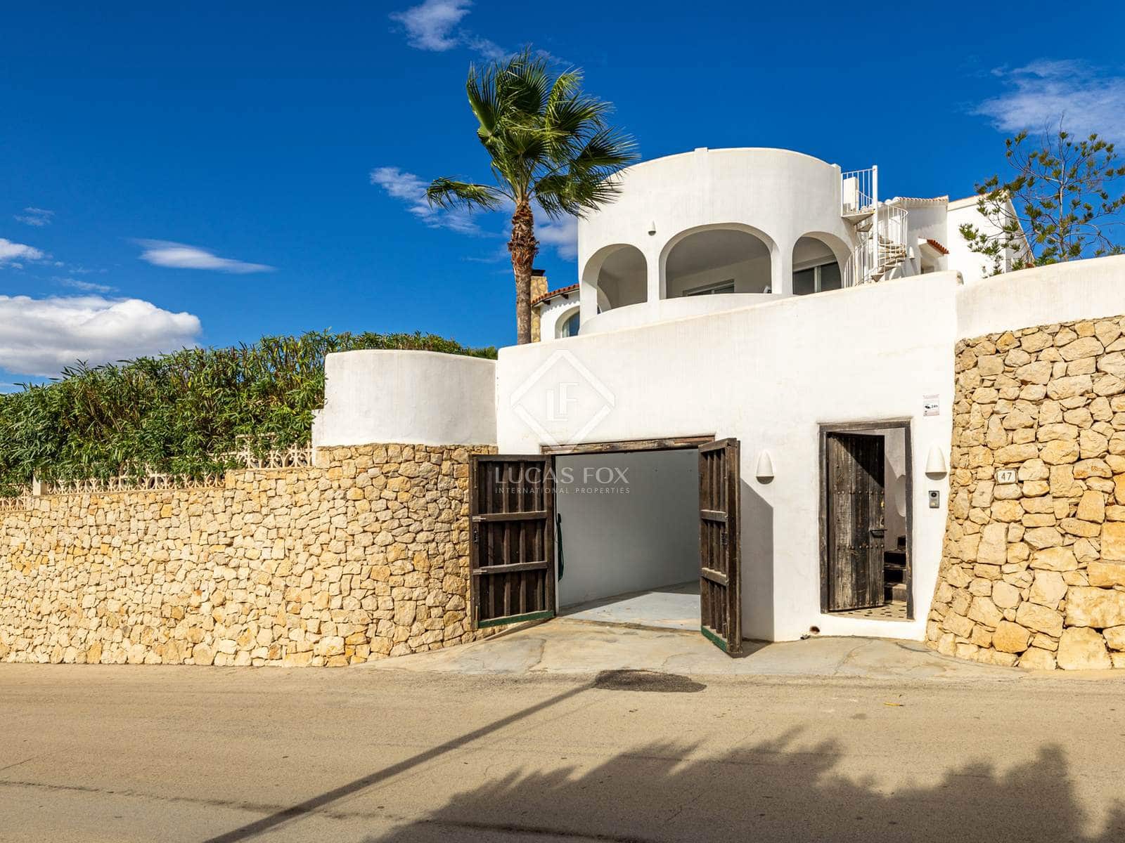 4 bedroom Villa for sale in Javea / Xabia with pool garage - € 1,195,000 (Ref: 8609152)